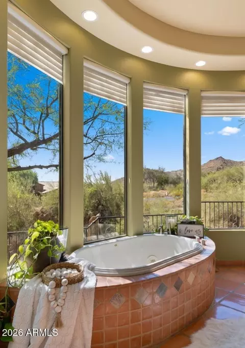 Bath - 8407 E View Crest Cir, Mesa, AZ 85207 photo 4 of 7