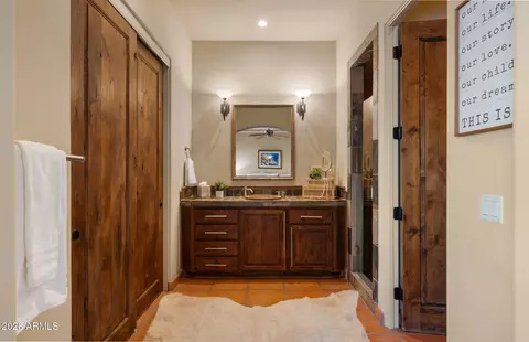 Bath - 8407 E View Crest Cir, Mesa, AZ 85207 photo 5 of 7