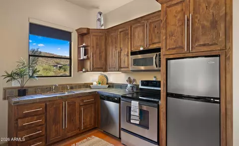 Kitchen - 8407 E View Crest Cir, Mesa, AZ 85207 photo 14 of 14