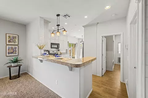 Entry Way - 5304 E Carmel Ave, Mesa, AZ 85206 photo 2 of 2