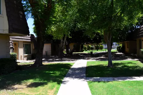 Exterior - 1609 E Malibu Dr, Tempe, AZ 85282 photo 3 of 3