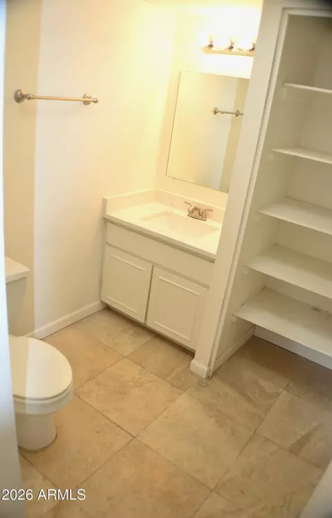 Bath - 1609 E Malibu Dr, Tempe, AZ 85282 photo 1 of 5