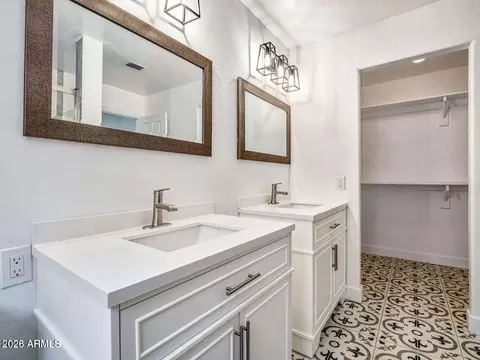 Bath - 4605 E Scott Ave, Gilbert, AZ 85234 photo 3 of 6