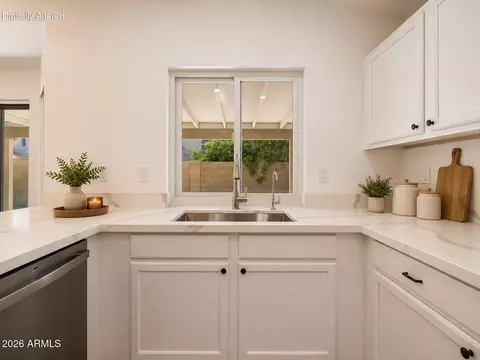 Kitchen - 4605 E Scott Ave, Gilbert, AZ 85234 photo 6 of 9