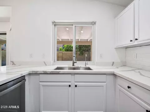 Kitchen - 4605 E Scott Ave, Gilbert, AZ 85234 photo 5 of 9