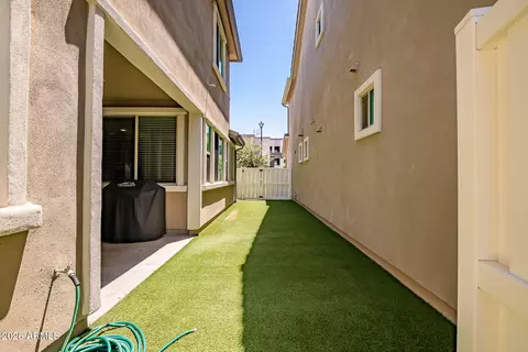 Exterior - 2252 S Basmath Ln, Gilbert, AZ 85295 photo 8 of 9