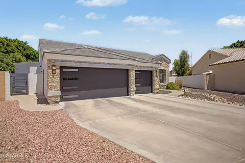 Exterior - 4430 E Graythorn St, Phoenix, AZ 85044 photo 2 of 7
