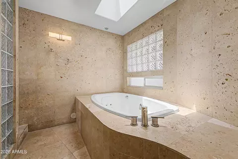 Bath - 4430 E Graythorn St, Phoenix, AZ 85044 photo 2 of 5