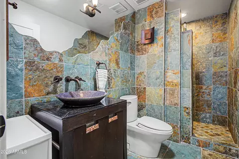 Bath - 4430 E Graythorn St, Phoenix, AZ 85044 photo 5 of 5