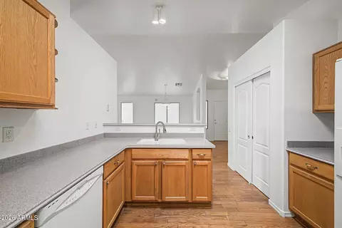Kitchen - 8633 E Natal Ave, Mesa, AZ 85209 photo 4 of 4