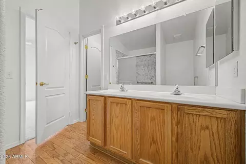 Bath - 8633 E Natal Ave, Mesa, AZ 85209 photo 2 of 3