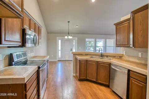 Kitchen - 140 N Divot Dr, Eagar, AZ 85925 photo 1 of 2