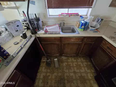 Kitchen - 2431 W Crocus Dr, Phoenix, AZ 85023 photo 4 of 5
