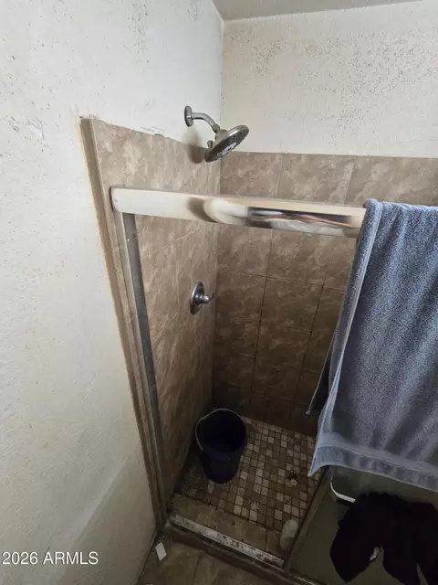 Bath - 2431 W Crocus Dr, Phoenix, AZ 85023 photo 3 of 11