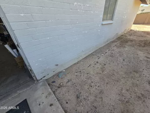 Exterior - 2431 W Crocus Dr, Phoenix, AZ 85023 photo 15 of 28