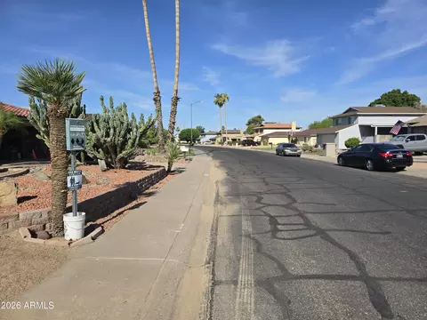 View/Area - 2431 W Crocus Dr, Phoenix, AZ 85023 photo 1 of 1