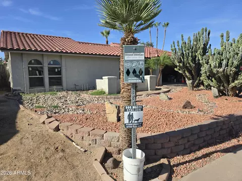 Exterior - 2431 W Crocus Dr, Phoenix, AZ 85023 photo 5 of 28