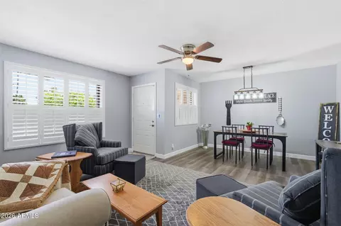 2064 S Farnsworth Dr #3, Mesa, AZ 85209
