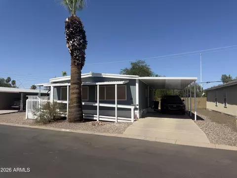 201 S Greenfield Rd #18, Mesa, AZ 85206