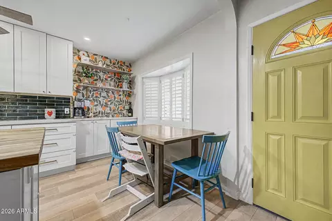 Dining - 4524 N 24th Pl, Phoenix, AZ 85016 photo 1 of 1