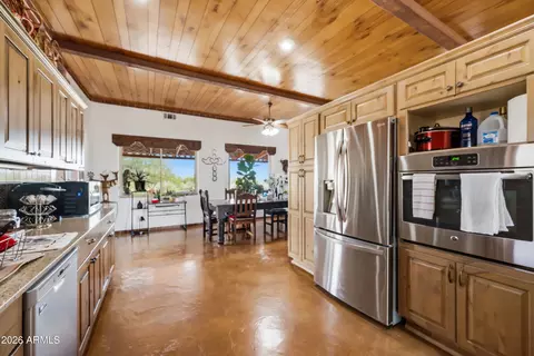 Kitchen - 4485 E Cody St, Apache Junction, AZ 85119 photo 7 of 7