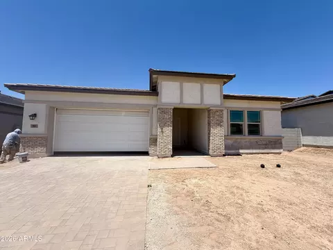 782 W Longwood Dr, Queen Creek, AZ 85140
