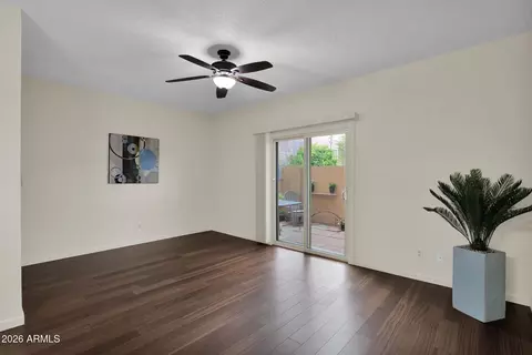 Living - 1935 W Morten Ave #23, Phoenix, AZ 85021 photo 3 of 5