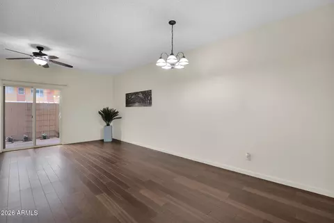 Living - 1935 W Morten Ave #23, Phoenix, AZ 85021 photo 2 of 5