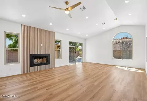 3804 N Gallatin St, Mesa, AZ 85215