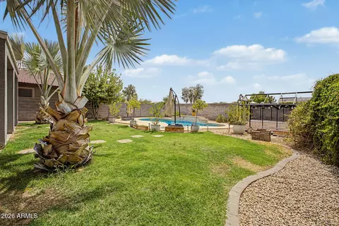 28536 N Sunset Dr, San Tan Valley, AZ 85143