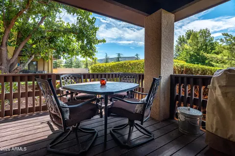 16 Copper Springs Dr, Sedona, AZ 86351