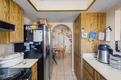 Kitchen - 7006 E Jensen St #67, Mesa, AZ 85207 photo 4 of 6