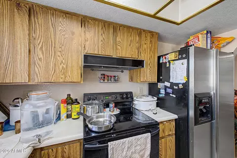 Kitchen - 7006 E Jensen St #67, Mesa, AZ 85207 photo 3 of 6