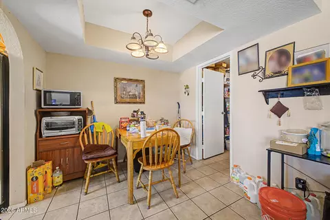 Dining - 7006 E Jensen St #67, Mesa, AZ 85207 photo 1 of 2