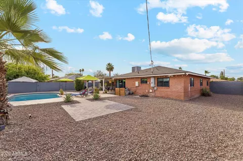 Exterior - 2011 W Campbell Ave, Phoenix, AZ 85015 photo 3 of 15