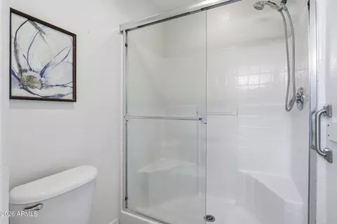 Bath - 4600 E Mia Ln, Gilbert, AZ 85298 photo 3 of 4