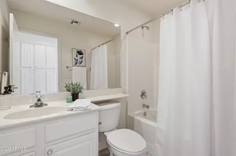 Bath - 4600 E Mia Ln, Gilbert, AZ 85298 photo 4 of 4