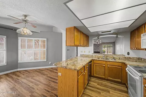Kitchen - 2059 E Brown Rd #79, Mesa, AZ 85213 photo 2 of 3