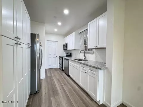 Kitchen - 2012 N 24th Pl, Phoenix, AZ 85008 photo 2 of 2