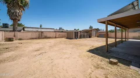 Exterior - 7727 W Earll Dr, Phoenix, AZ 85033 photo 7 of 8
