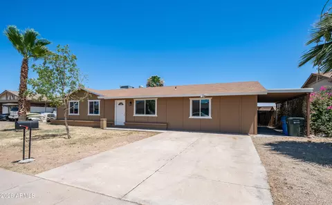 Exterior - 7727 W Earll Dr, Phoenix, AZ 85033 photo 3 of 8