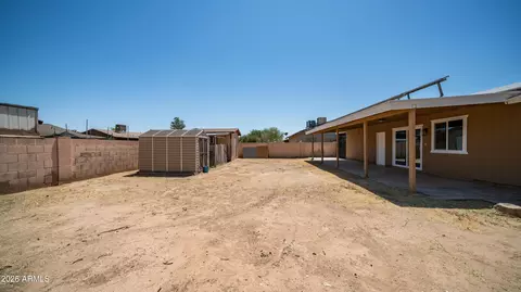 Exterior - 7727 W Earll Dr, Phoenix, AZ 85033 photo 8 of 8