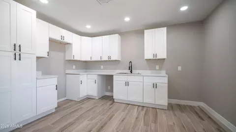 Entry Way - 7727 W Earll Dr, Phoenix, AZ 85033 photo 1 of 3