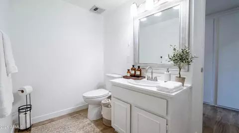 Bath - 1732 E Baker Dr, Tempe, AZ 85282 photo 1 of 2