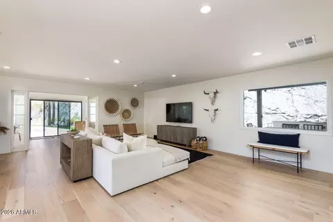 Other - 2336 E Orangewood Ave, Phoenix, AZ 85020 photo 4 of 8