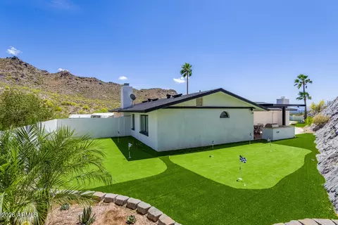 Exterior - 2336 E Orangewood Ave, Phoenix, AZ 85020 photo 4 of 6