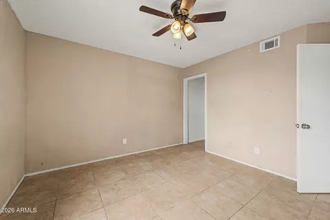 Bedroom - 6902 W Devonshire Ave #1281, Phoenix, AZ 85033 photo 2 of 3