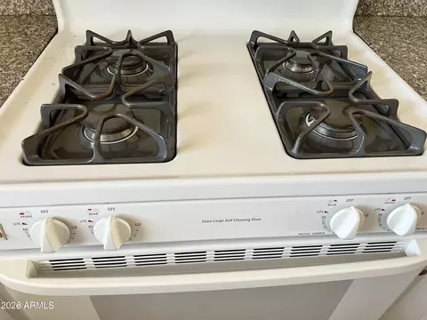 Kitchen - 1328 W Cochise Dr, Phoenix, AZ 85021 photo 2 of 6