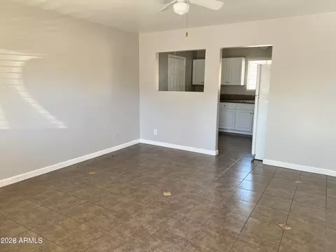 Living - 1328 W Cochise Dr, Phoenix, AZ 85021 photo 1 of 2