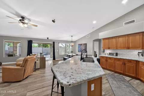 Kitchen - 2174 S Stuart Ave, Gilbert, AZ 85295 photo 6 of 6